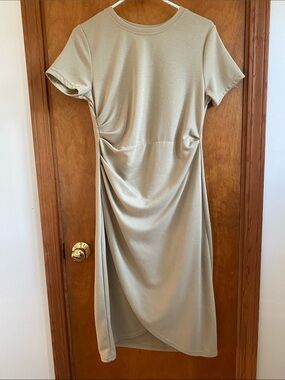 DAZY Solid Ruched Wrap Hem